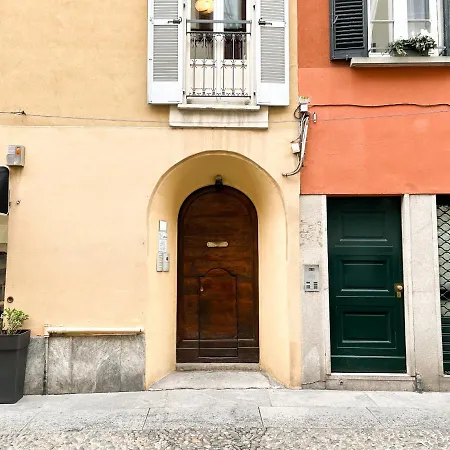 Atelier De Charme In Brera-duomo Apartamento